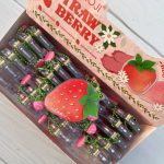 رژگونه توت فرنگی آویز دار